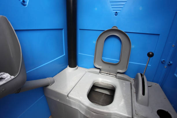 Best Portable restroom trailer rental  in Niagara, WI